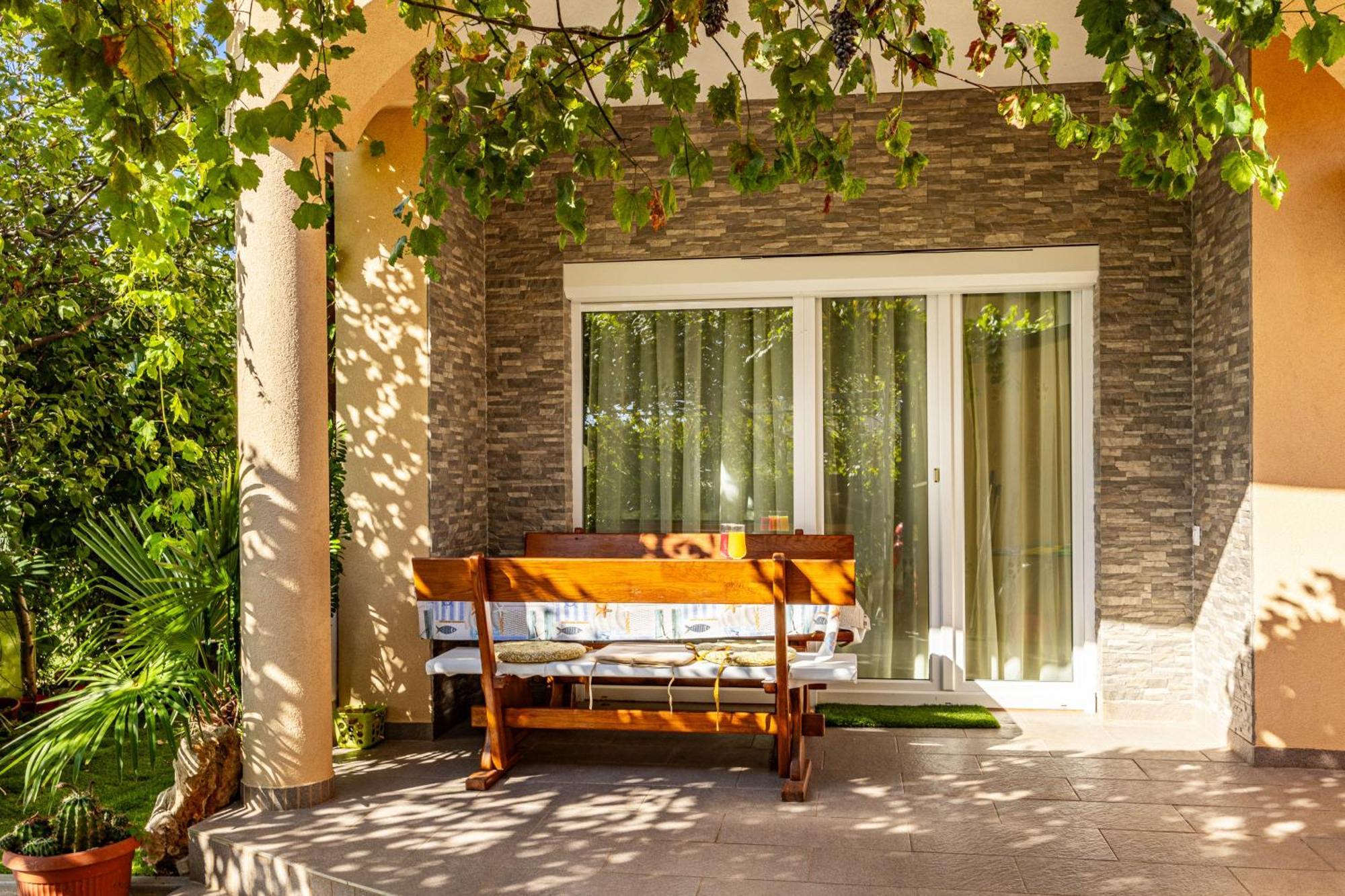 Apartments Mijic 梅杜林 外观 照片