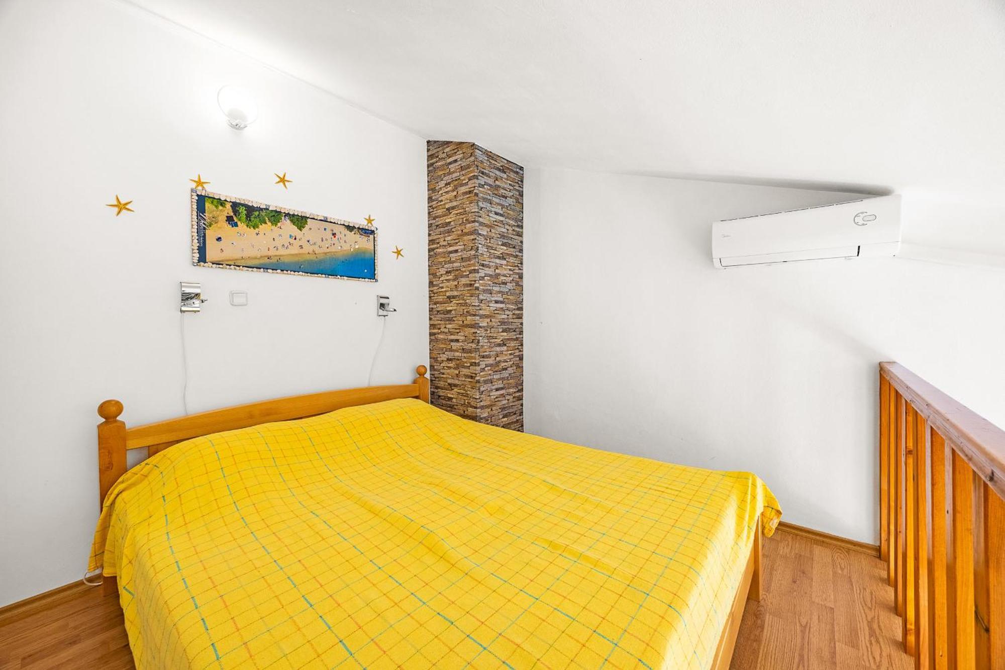 Apartments Mijic 梅杜林 外观 照片